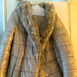 Winter jacket for women. Size Europe 40-Medium. Brand is Nocturne.